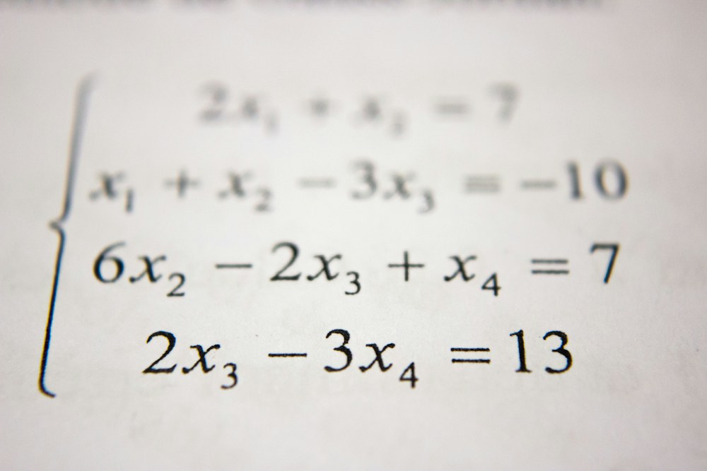 Poszukiwacze kształtów: matematyka w sali